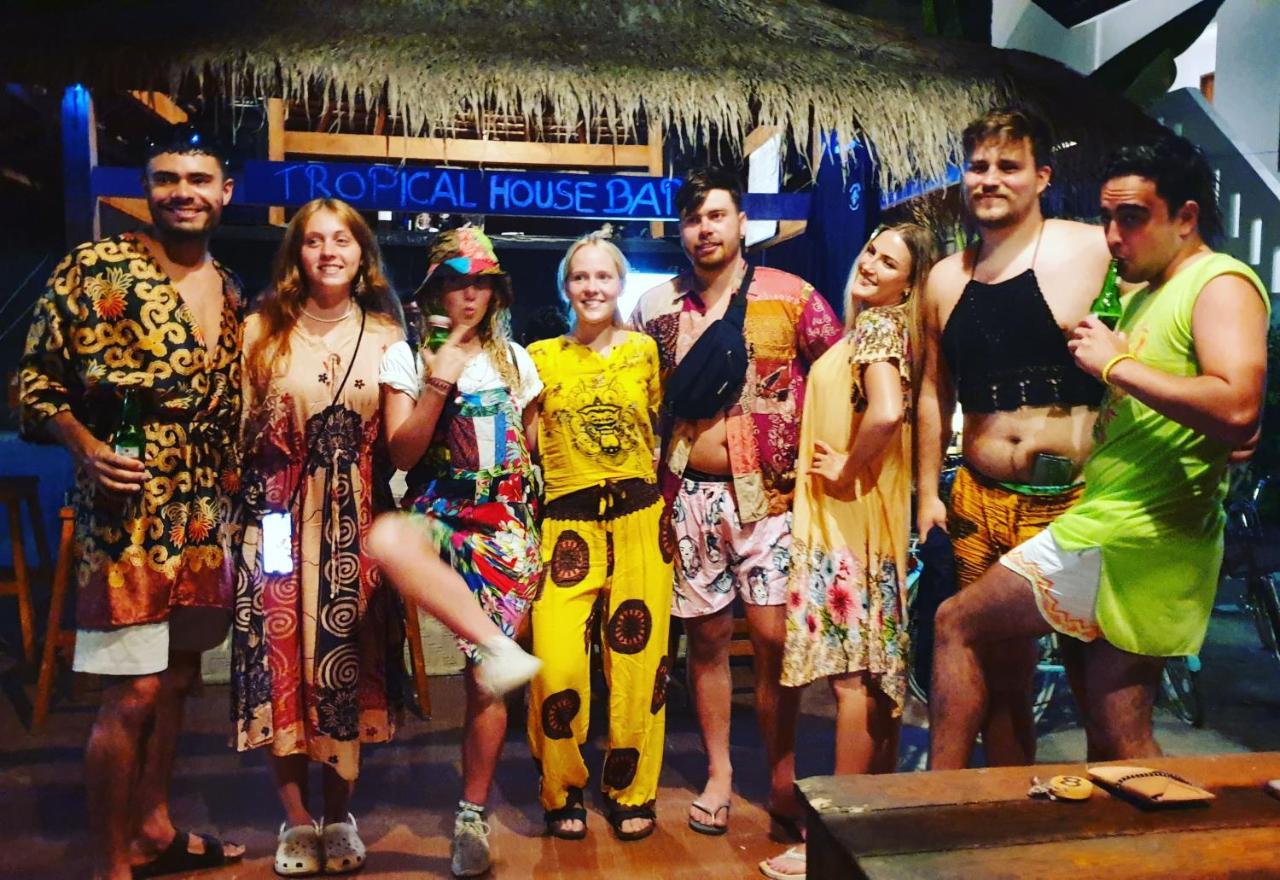 Tropical House Bungalows Τζίλι Τραγουανγκάν Εξωτερικό φωτογραφία